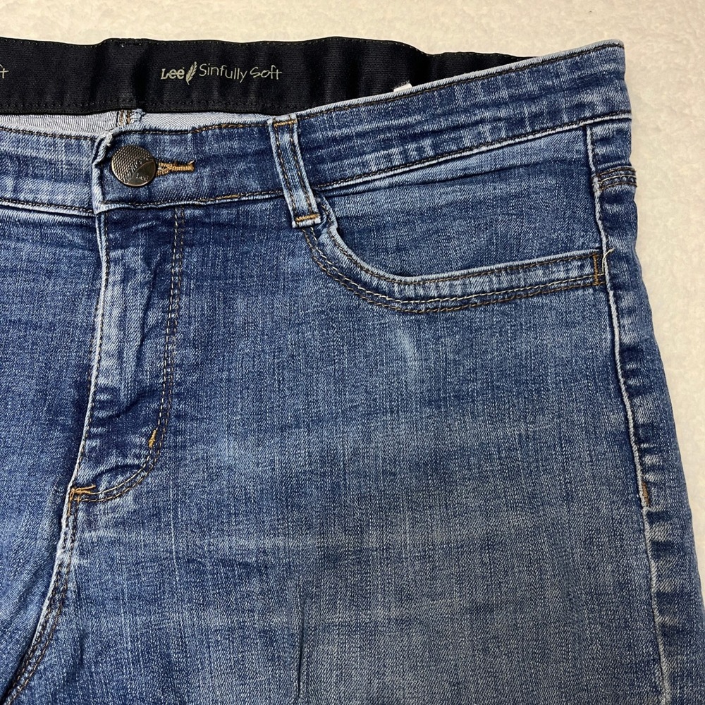 Lee Jeans Womens 16 Blue Sinfully Soft Bootcut Mid‎ Rise Comfort Waist 3813